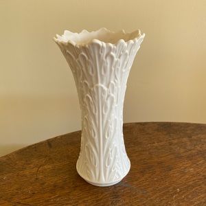 Lenox Woodlands Embossed Leaves Vase 8-1/2” tall
